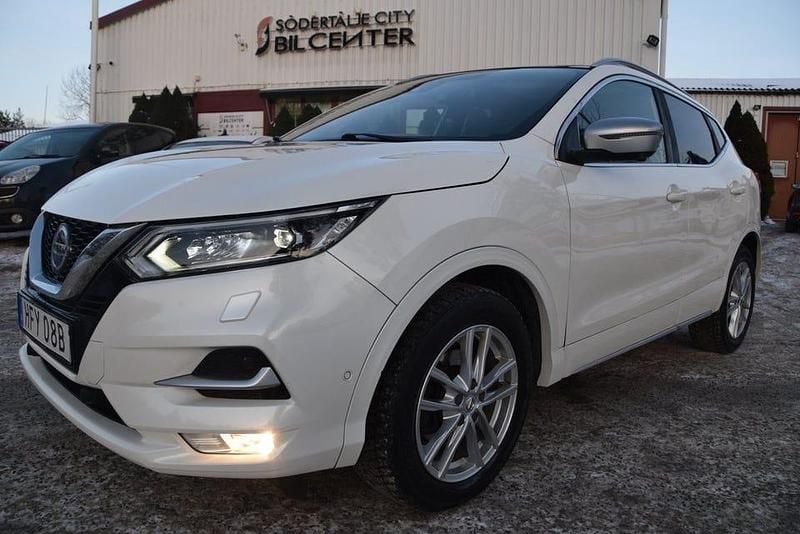 Vit Begagnad 2019 Nissan Qashqai 360º SUV | 189 900 kr (Marknadspris) - Bild 1/4