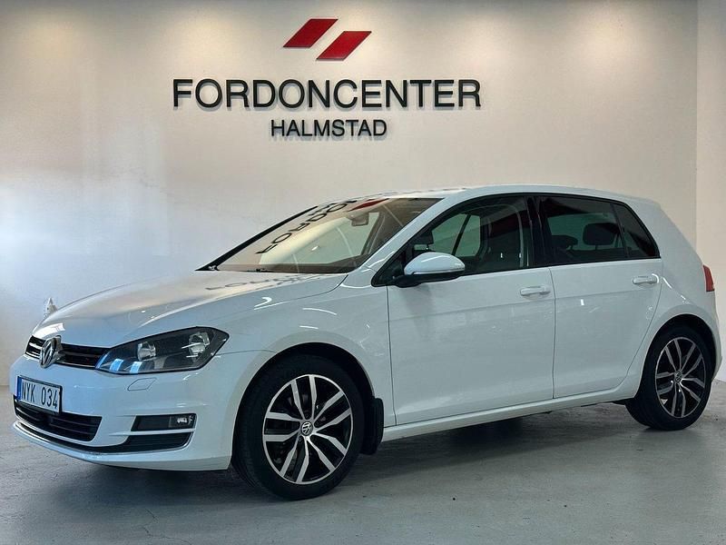 Vit Begagnad 2013 VW Golf VII GT Halvkombi | 99 900 kr (Lite dyr) - Bild 1/4