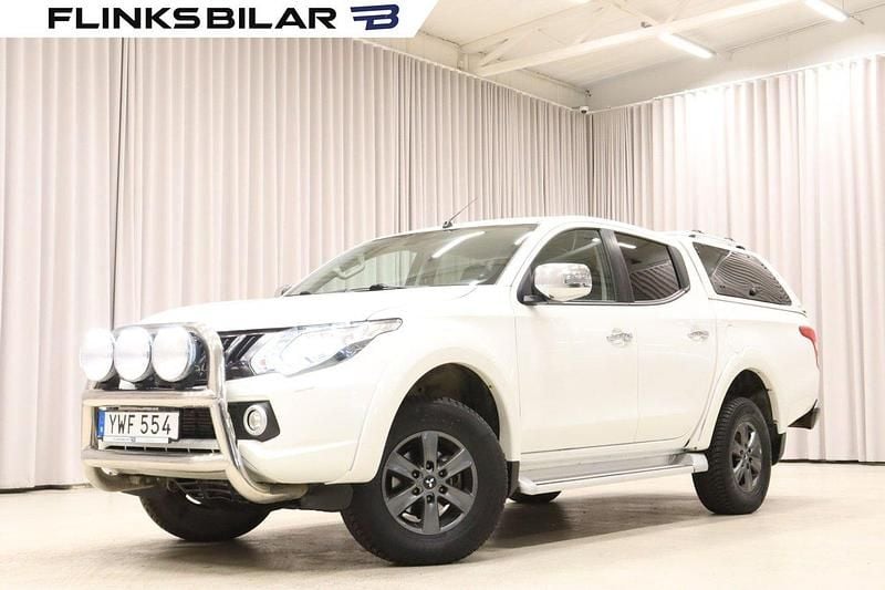 Vit Begagnad 2019 Mitsubishi L200 Pickup | 319 800 kr (Lite dyr) - Bild 1/4