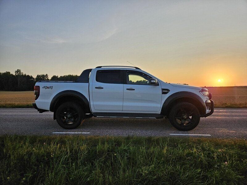 Vit Begagnad 2017 Ford Ranger Wildtrack Pickup | 215 000 kr (Bra pris) - Bild 1/4