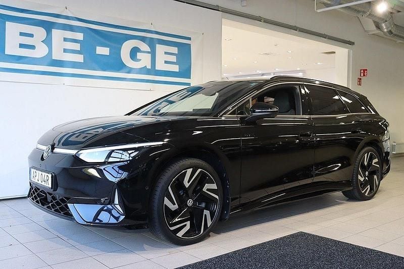 Svart Begagnad 2024 VW ID.7 GTX Kombi | 629 900 kr (Marknadspris) - Bild 1/4