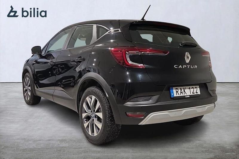 Begagnad Renault Captur Equilibre 91 HK (66 kW) 2023 Svart SUV