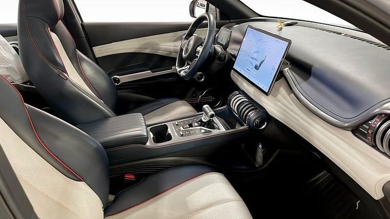 Begagnad BYD Atto 3 Design 150 kW (204 HK) 2022 Vit SUV