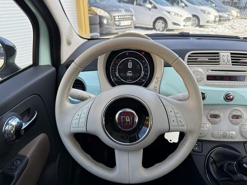 Begagnad Fiat 500 Lounge 69 HK (50 kW) 2015 Grön