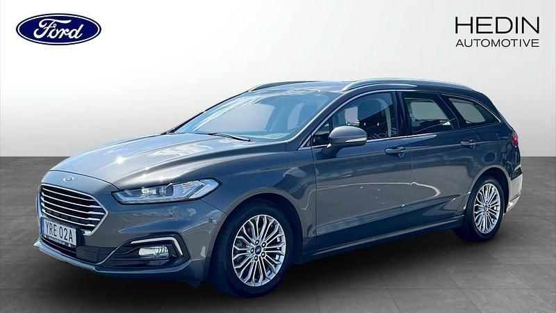 Grå (grey) Begagnad 2021 Ford Mondeo Titanium Kombi | 229 900 kr (Marknadspris) - Bild 1/4