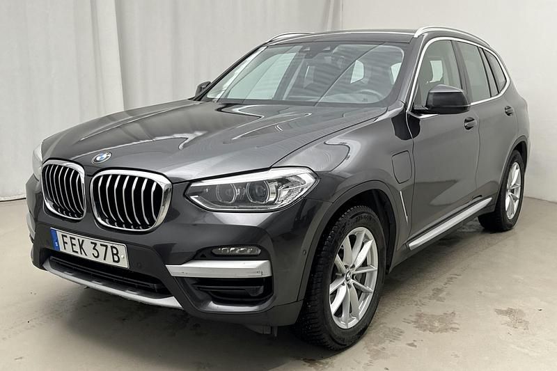 Grå Begagnad 2020 BMW X3 xLine SUV | 325 000 kr - Bild 1/4