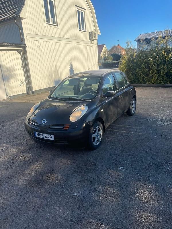 Begagnad 2005 Nissan Micra Halvkombi | 16 000 kr (Marknadspris) - Bild 1/4