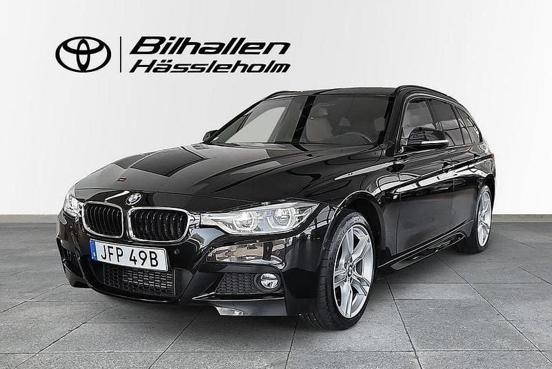 Svart Begagnad 2019 BMW 320 M Sport Kombi | 269 900 kr (Bra pris) - Bild 1/4
