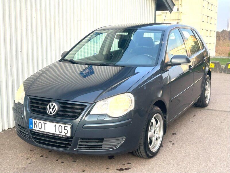 Grå Begagnad 2008 VW Polo Halvkombi | 22 900 kr (Marknadspris) - Bild 1/4