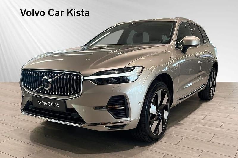Grå Begagnad 2025 Volvo XC60 Ultra SUV | 639 800 kr (Dyr) - Bild 1/3