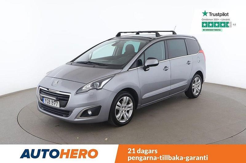 Grå Begagnad 2016 Peugeot 5008 Allure Minibuss | 126 000 kr (Dyr) - Bild 1/4