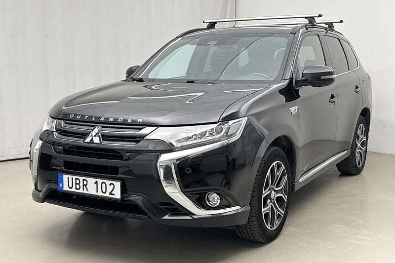Svart Begagnad 2018 Mitsubishi Outlander Edition SUV | 148 000 kr - Bild 1/4