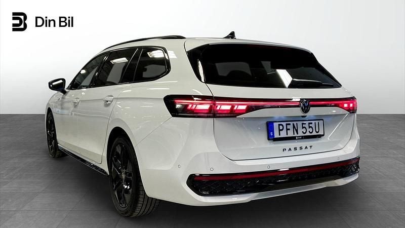 Begagnad VW Passat Style 193 HK (141 kW) 2025 Pure white Kombi
