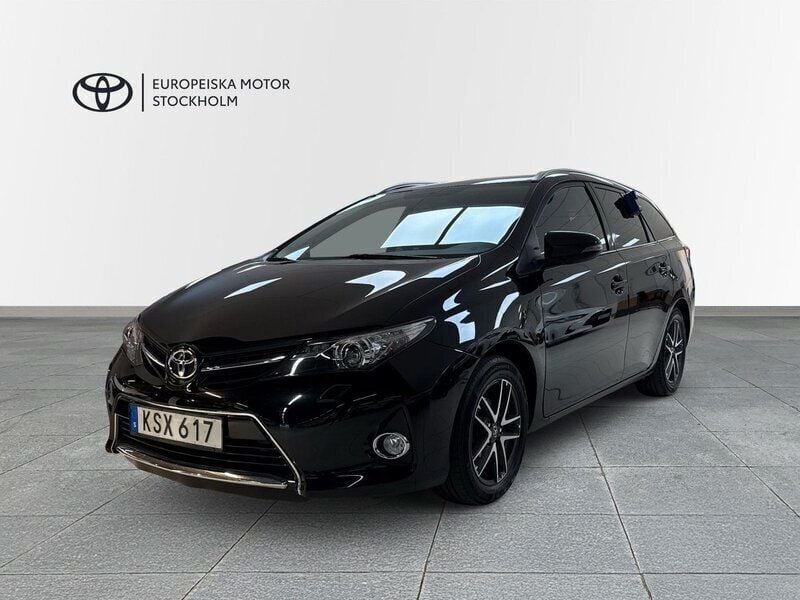 Svart Begagnad 2015 Toyota Auris Edition Kombi | 134 900 kr (Bra pris) - Bild 1/4