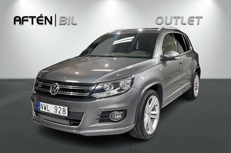 Mörkgrå Begagnad 2013 VW Tiguan R-line SUV | 104 800 kr (Marknadspris) - Bild 1/3