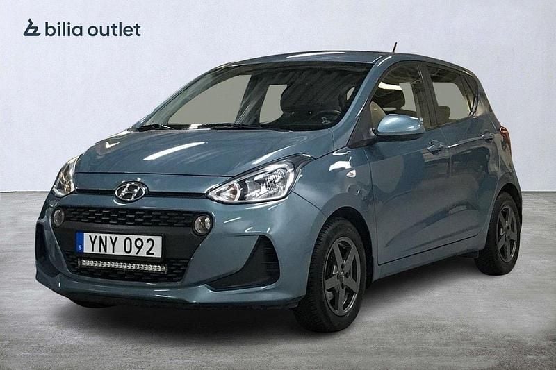 Blå Begagnad 2017 Hyundai i10 Comfort Halvkombi | 109 900 kr (Lite dyr) - Bild 1/3