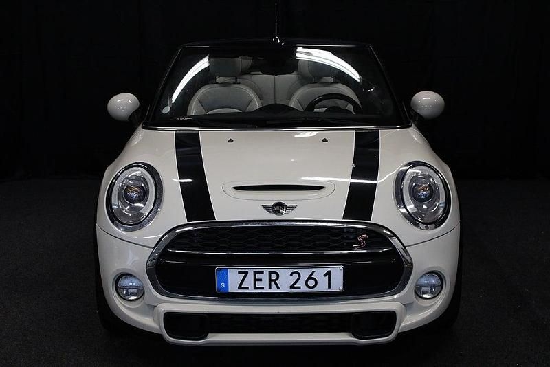 Begagnad Mini Cooper S Cabriolet 192 HK (141 kW) 2018 Vit Cab