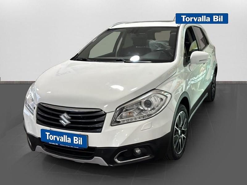 Vit Begagnad 2014 Suzuki SX4 Kombi | 114 900 kr - Bild 1/4