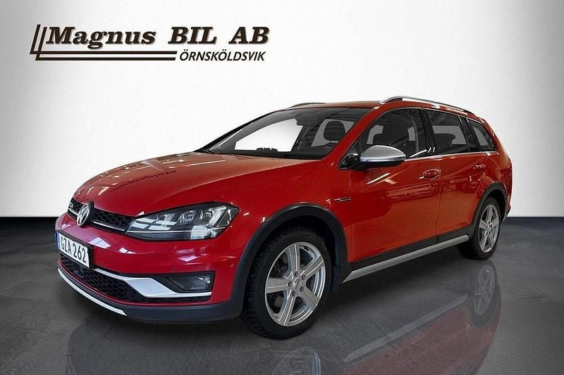 Röd Begagnad 2015 VW Golf Alltrack Kombi | 159 900 kr (Marknadspris) - Bild 1/4