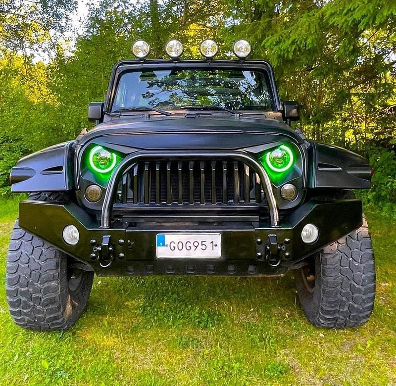 Svart Begagnad 2008 Jeep Wrangler Unlimited SUV | 239 000 kr (Marknadspris) - Bild 1/4