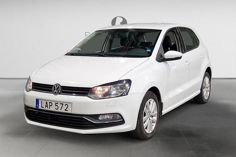 Vit Begagnad 2016 VW Polo | 74 900 kr (Bra pris) - Bild 1/4