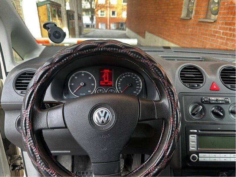 Vit Begagnad 2009 VW Caddy Maxi Minibuss | 60 000 kr (Superpris) - Bild 1/4