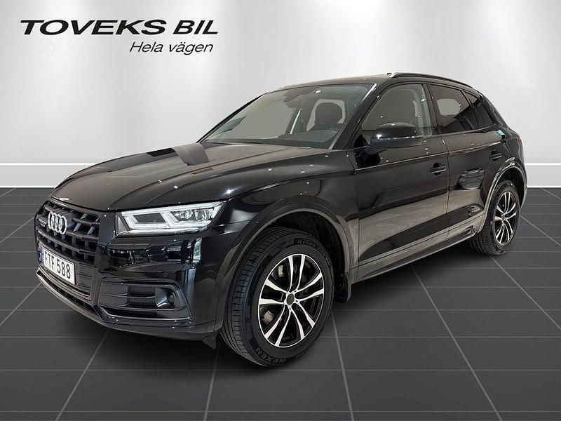 Brilliantsvart Begagnad 2019 Audi Q5 Sport SUV | 269 900 kr (Marknadspris) - Bild 1/4