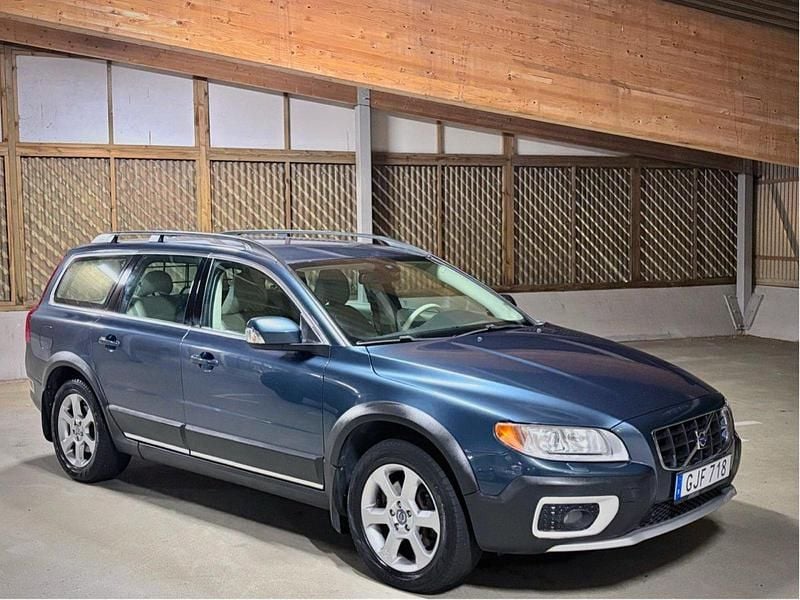Blå Begagnad 2008 Volvo XC70 Kombi | 70 000 kr (Marknadspris) - Bild 1/4