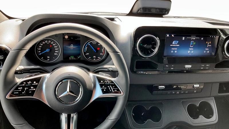 Ny Mercedes E-Sprinter 11 kW (15 HK) 2025 Van
