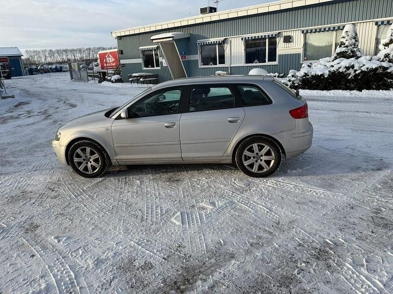 Begagnad 2006 Audi A3 Sportback Halvkombi | 38 000 kr (Bra pris) - Bild 1/4