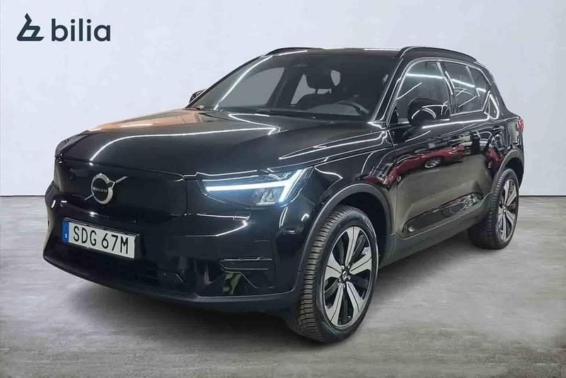 Svart Begagnad 2023 Volvo XC40 SUV | 364 000 kr - Bild 1/1
