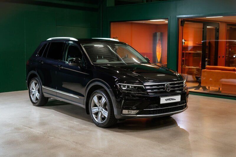 Svart Begagnad 2016 VW Tiguan GT SUV | 239 900 kr (Dyr) - Bild 1/4