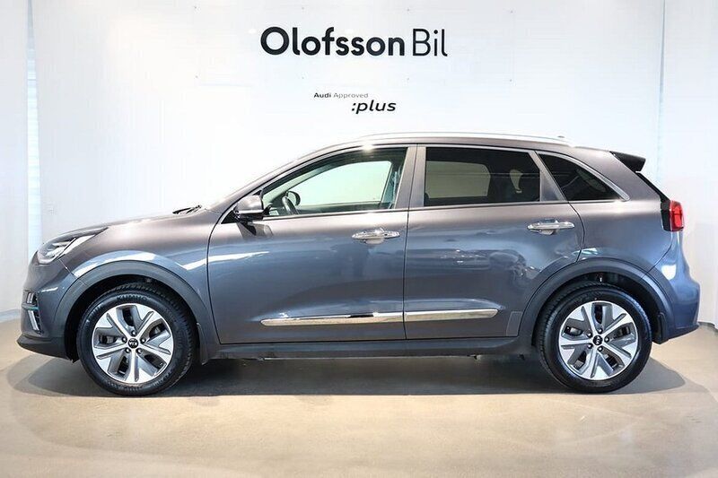 Grå Begagnad 2020 Kia e-Niro 2 SUV | 224 900 kr (Bra pris) - Bild 1/4