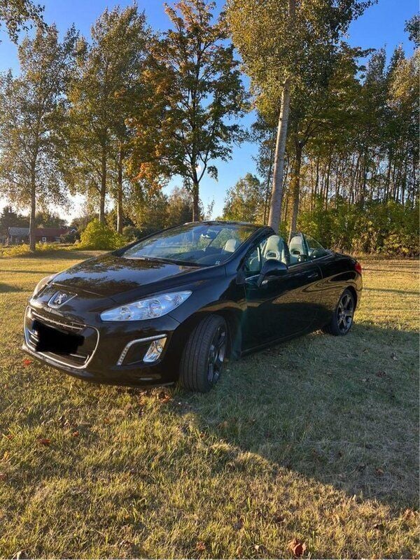 Svart Begagnad 2012 Peugeot 308 CC Cab | 99 900 kr (Marknadspris) - Bild 1/4