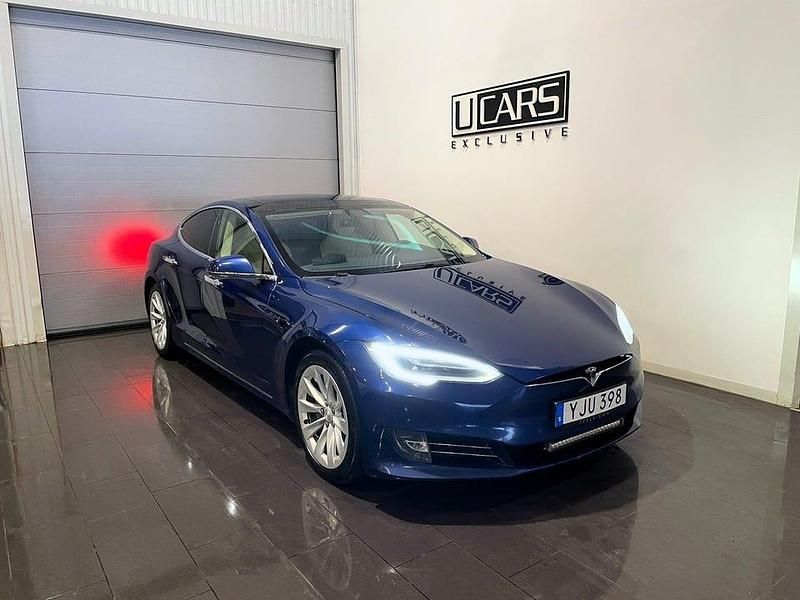 Begagnad Tesla Model S 386 kW (525 HK) 2018 Blå Halvkombi