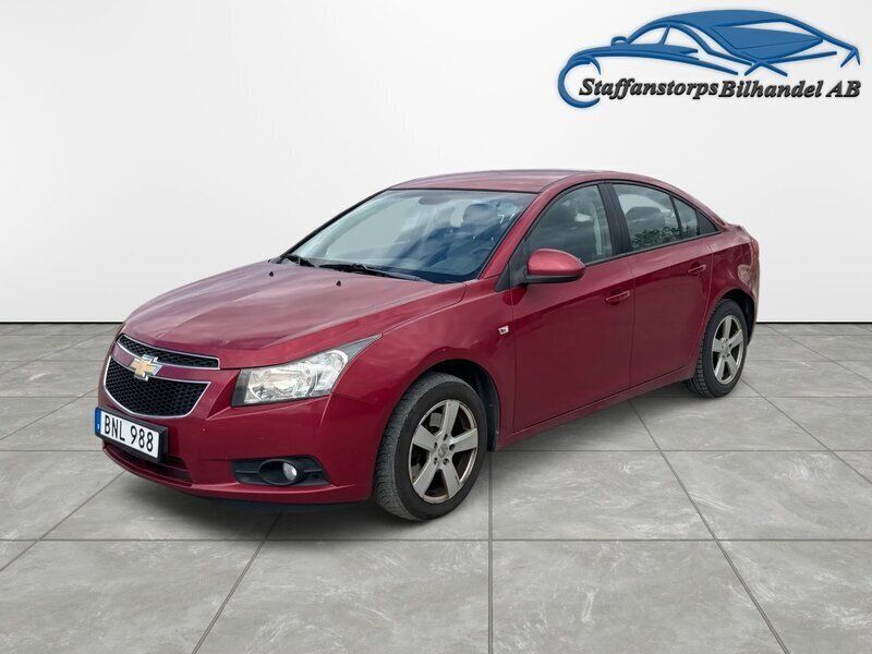 Röd Begagnad 2010 Chevrolet Cruze Sedan | 24 000 kr - Bild 1/4