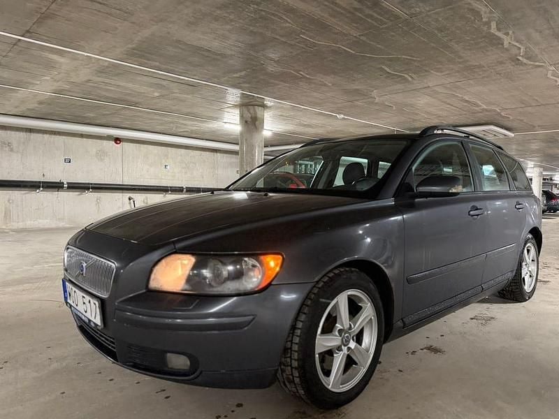 Begagnad 2005 Volvo V50 Kombi | 17 000 kr (Bra pris) - Bild 1/4