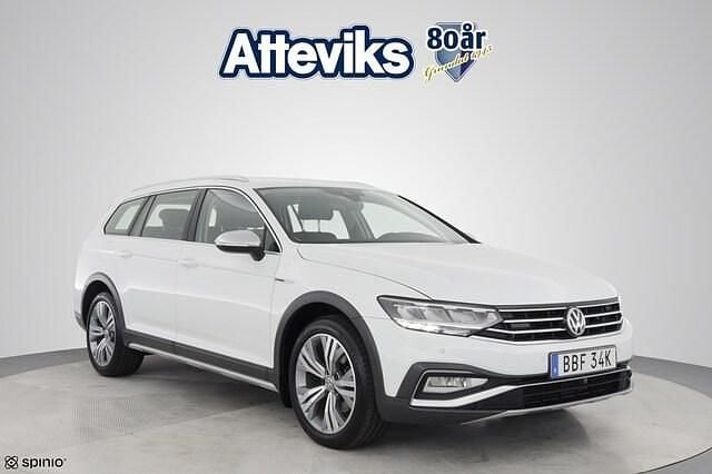 Vit Begagnad 2019 VW Passat Alltrack Kombi | 259 700 kr (Marknadspris) - Bild 1/4