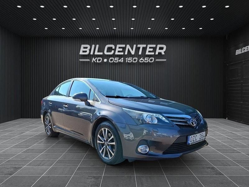 Mörkgrå Begagnad 2012 Toyota Avensis Business Edition Sedan | 59 900 kr (Bra pris) - Bild 1/4