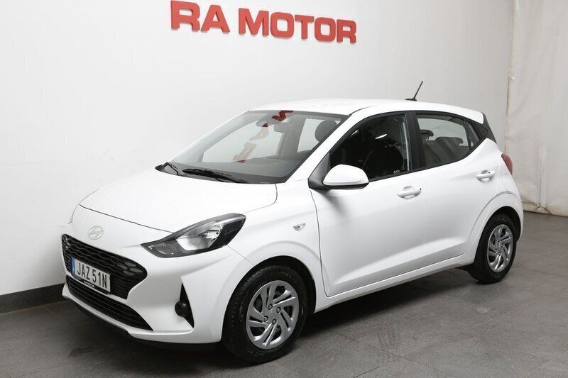 Ny 2025 Hyundai i10 Essential Halvkombi | 189 900 kr (Marknadspris) - Bild 1/4