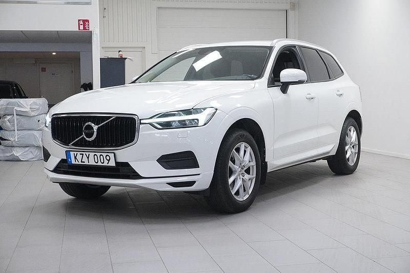 Vit Begagnad 2017 Volvo XC60 Momentum SUV | 254 800 kr (Lite dyr) - Bild 1/4