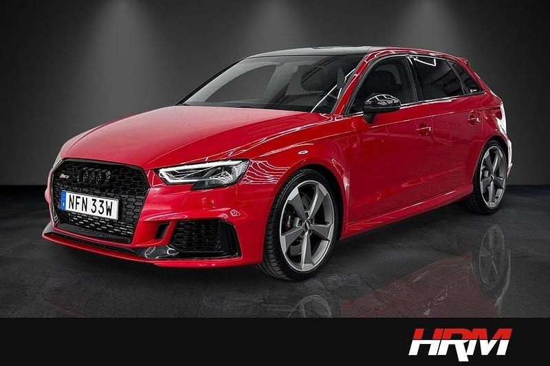 Ljusröd (lröd) Begagnad 2019 Audi RS3 Sportback Halvkombi | 429 900 kr (Superpris) - Bild 1/4
