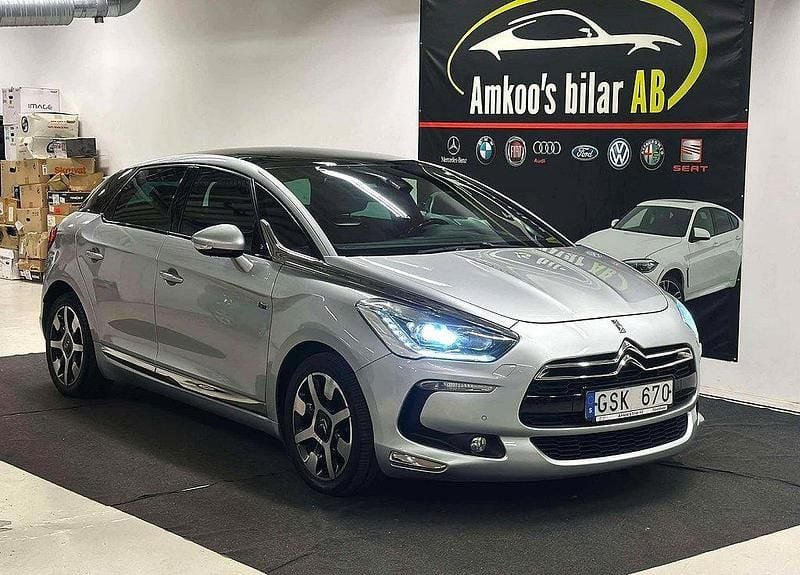 Silver Begagnad 2013 Citroën DS5 Halvkombi | 119 900 kr - Bild 1/4