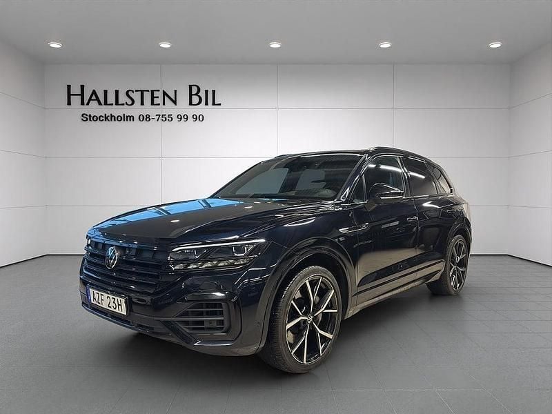 Begagnad VW Touareg R 462 HK (339 kW) 2021 Mörkblå SUV