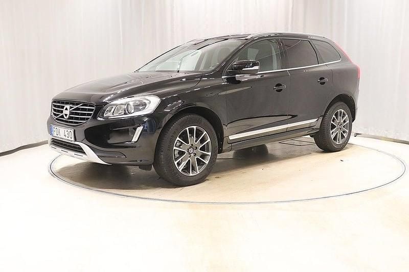 Begagnad Volvo XC60 Summum 163 HK (119 kW) 2014 Svart SUV