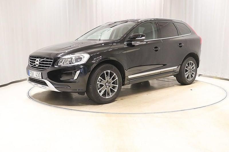 Svart Begagnad 2014 Volvo XC60 Summum SUV | 169 800 kr (Marknadspris) - Bild 1/4