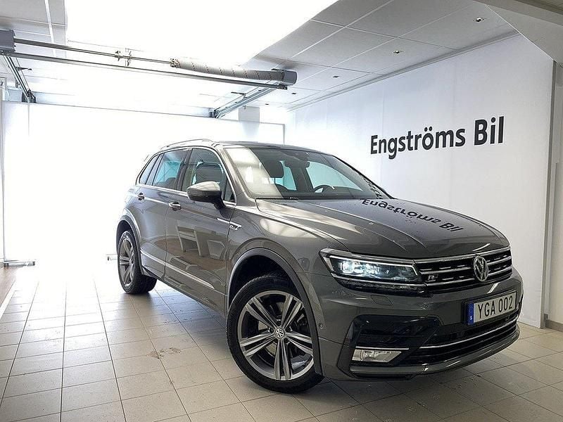 Silver Begagnad 2016 VW Tiguan R-line SUV | 259 000 kr (Dyr) - Bild 1/4