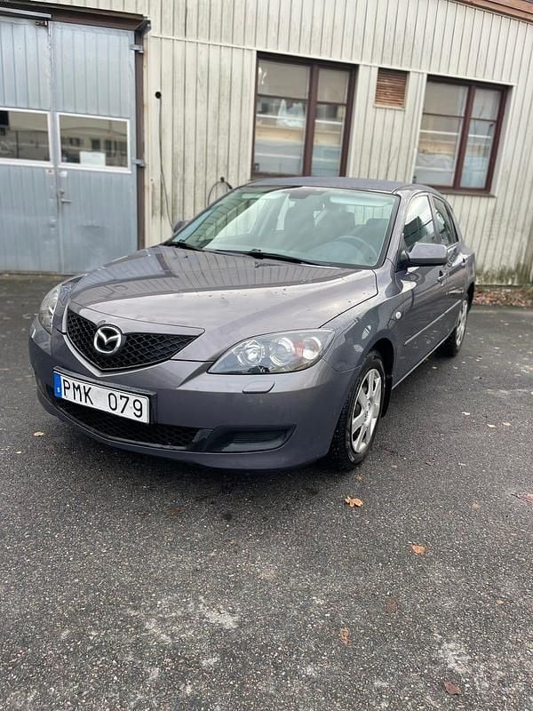 Begagnad 2006 Mazda 3 Inclusive Halvkombi | 29 900 kr (Marknadspris) - Bild 1/4