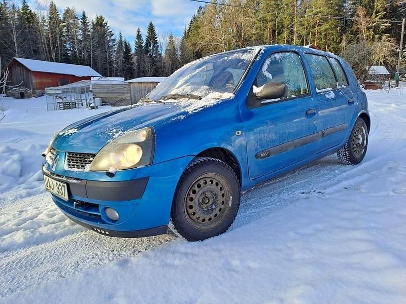 Begagnad 2003 Renault Clio II Halvkombi | 11 500 kr (Marknadspris) - Bild 1/4