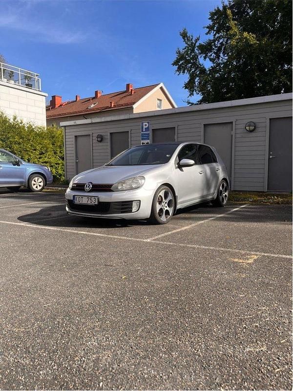 Begagnad 2011 VW Golf VI GTI Halvkombi | 95 000 kr - Bild 1/4